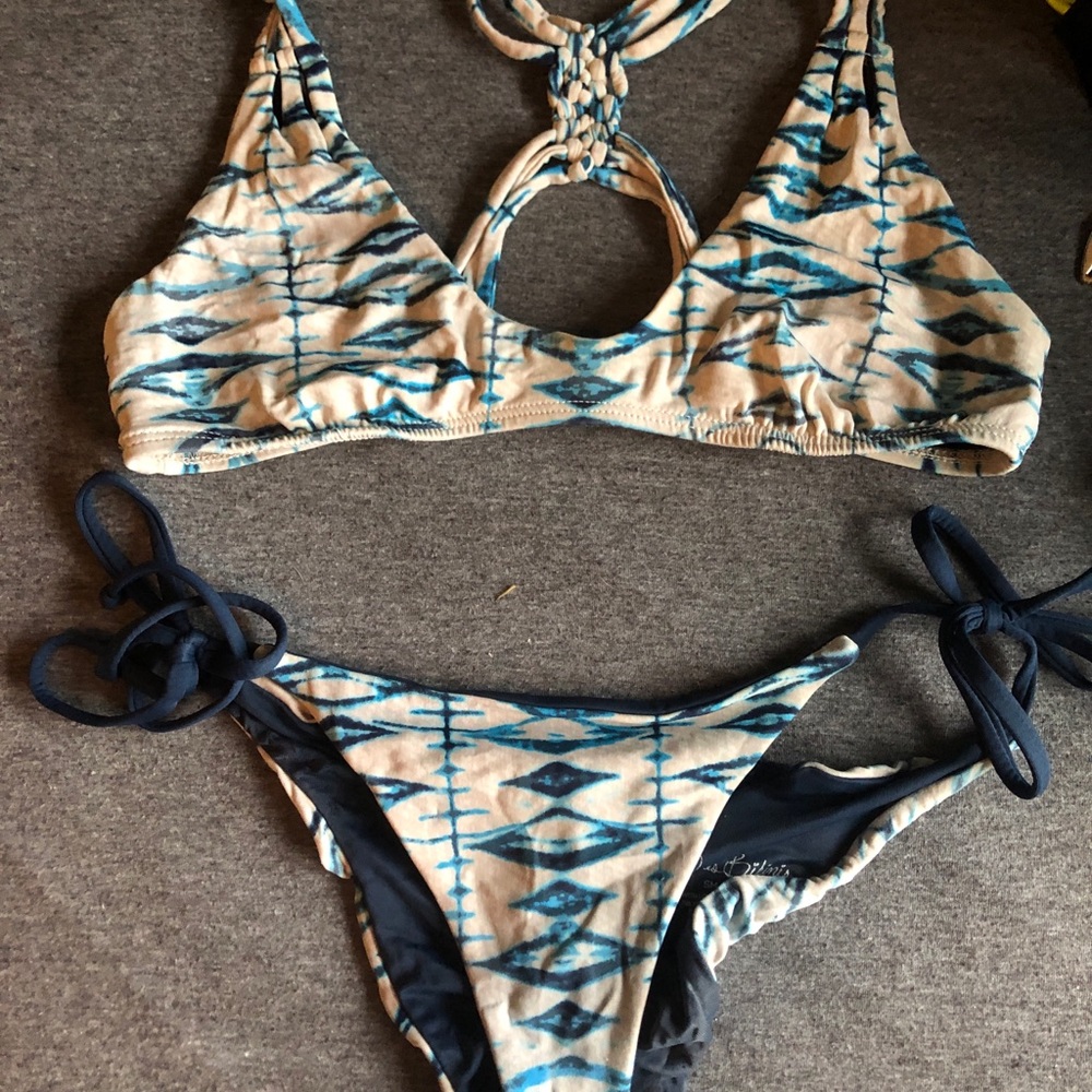 Frankie’s bikinis set